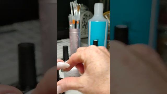 КАК ОБНОВИТЬ ШЕЛЛАК И НАРАСТИТЬ НОГОТЬ смотреть онлайн