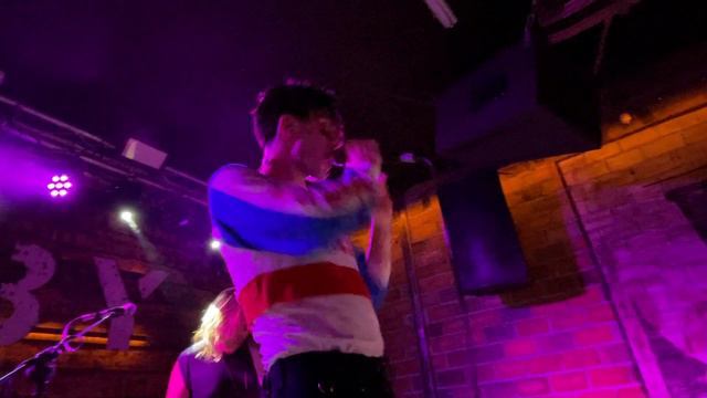 Greyson Chance - Black on Black (live in Madrid, 13-Jul-2022) HD смотреть онлайн