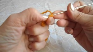 Как связать  крючком простой маленький ЦВЕТОК?