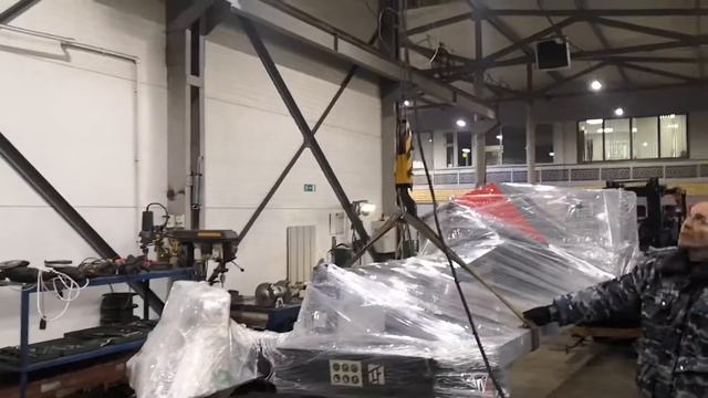 Отгрузка огромного плазменного станка 6000х12000 с 3D резкой смотреть онлайн