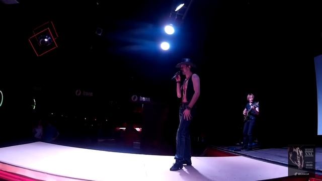 Видео отчёт с вечеринки в супер-формате «HUSTLE XXL». Часть 1.... смотреть онлайн