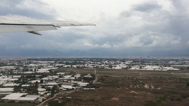 ВЗЛЕТ САМОЛЕТА БОИНГ 767-300 AZUR AIR ИЗ АНТАЛИИ смотреть онлайн