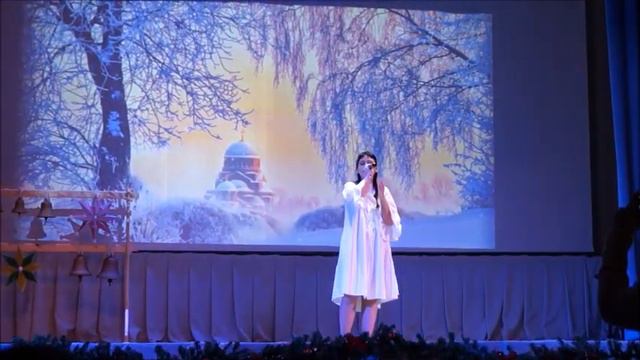 Дроздова Александра Кавер на песню "А зима будет большая" смотреть онлайн