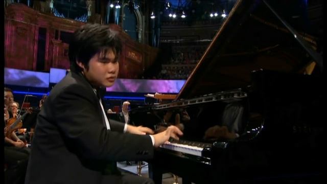 Nobuyuki Tsujii - Liszt - La Campanella