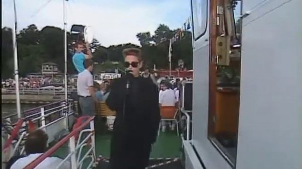 Desireless. Voyage Voyage 1987.