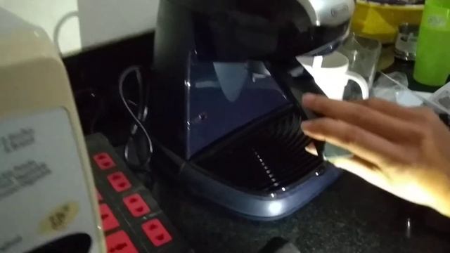 Dùng thử máy pha cà phê Delonghi смотреть онлайн