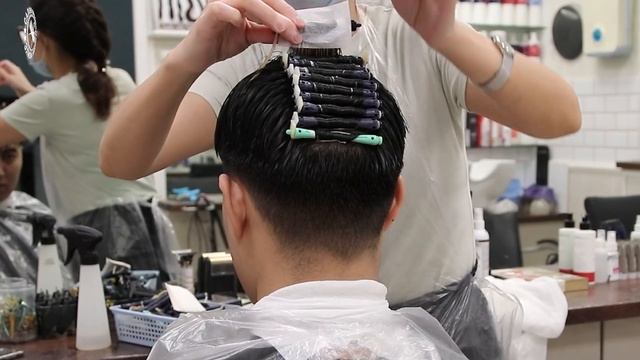 Мужская химическая завивка волос - Как мужчине сделать завивку волос смотреть онлайн