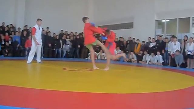 Чемпионат молдовы по Боевое Самбо.25.12.10Шапа Денис Бой 2 смотреть онлайн