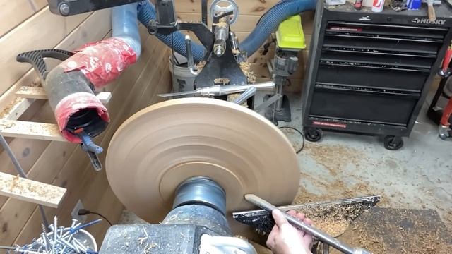 Woodturning a Butternut Slab смотреть онлайн