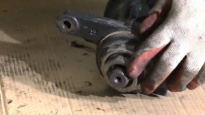 Мастер класс - как открутить гайку между задним редукторов и карданом на БМВ