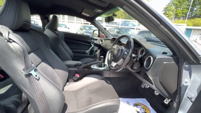 2018 TOYOTA GT-86 2.0 D-4S PRO Manual Coupe in Silver for sale at Castle Motors смотреть онлайн