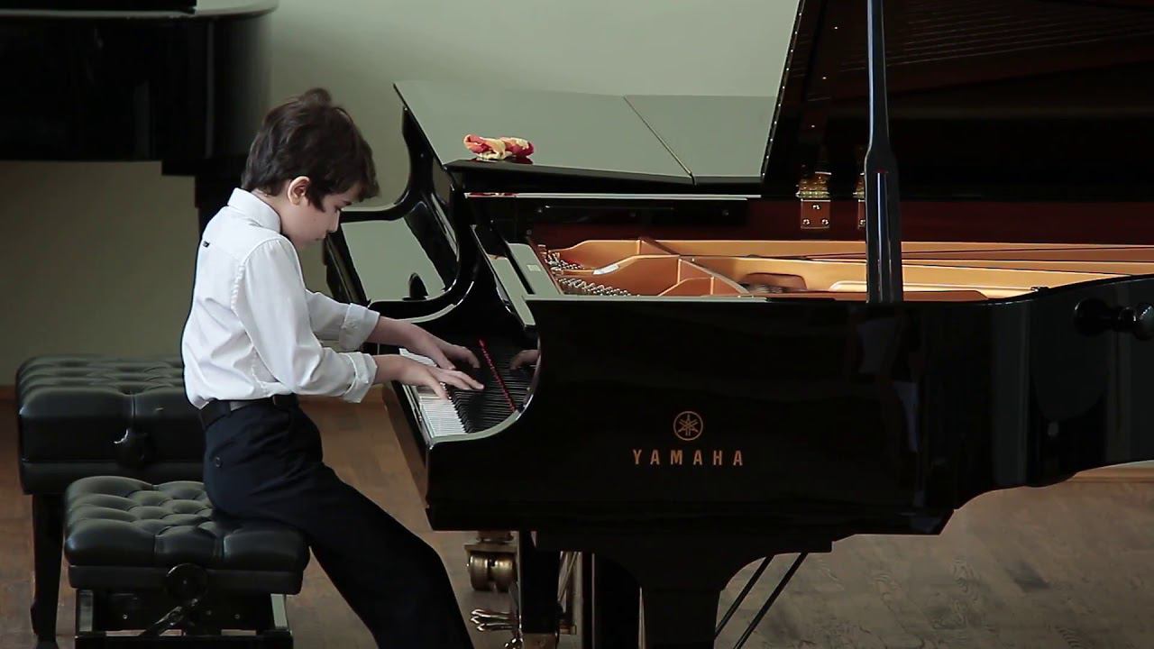 Бетховен Соната 1, 1ч исп Чепкин Иван смотреть онлайн