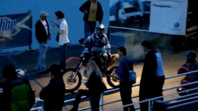 Фестиваль Фристайла на мотоциклах смотреть онлайн