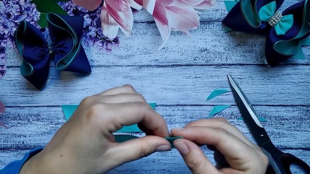 ОБЪЁМНЫЕ БАНТИКИ ИЗ РЕПСОВОЙ ЛЕНТЫ 4 СМ / БЫСТРО! ПРОСТО! / КАНЗАШИ / МК / DIY / RIBBON BOWS смотреть онлайн