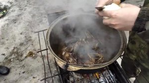 ДИКАЯ УТКА ПО-ОХОТНИЧЬИ. ГОТОВИМ В КАЗАНЕ НА КОСТРЕ