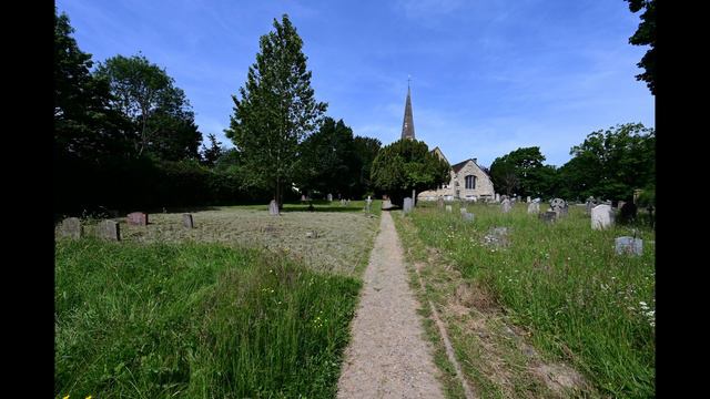 Saint Peters church at Hever in kent on 17 June 2022. смотреть онлайн