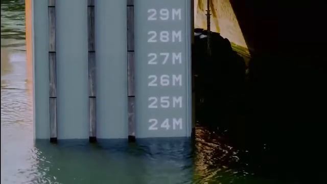 Самое большое судно в мире смотреть онлайн