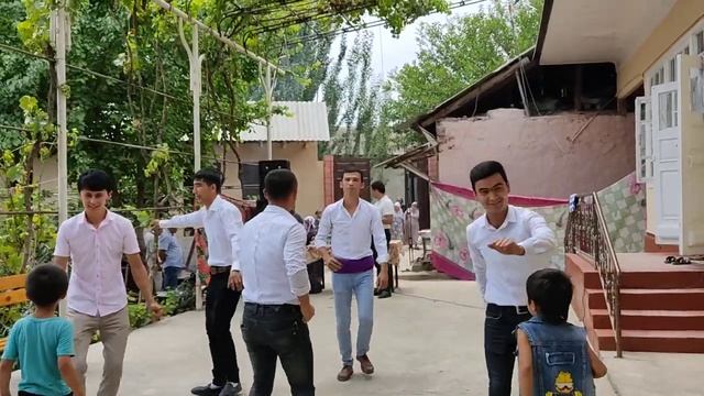 Танцы на свадьбе смотреть онлайн