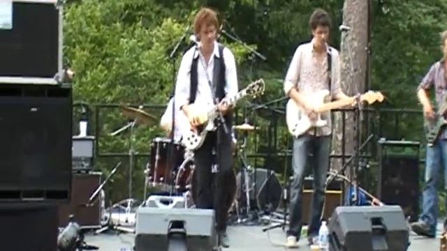 Monster - The Paper Plane - Terre du Son 2009 - смотреть онлайн