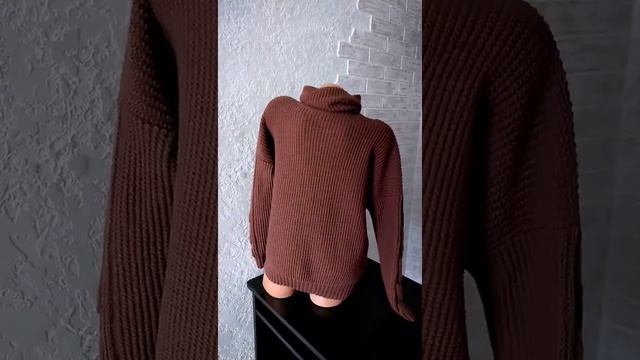 Вязаный женский свитер ручной работы. смотреть онлайн