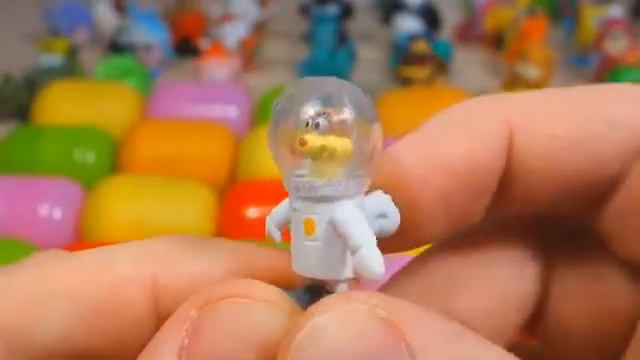 Живая капсула. Мультик. 100 КИНДЕР СЮРПРИЗОВ. 100 Surprise Eggs. Kinder Surprise. смотреть онлайн