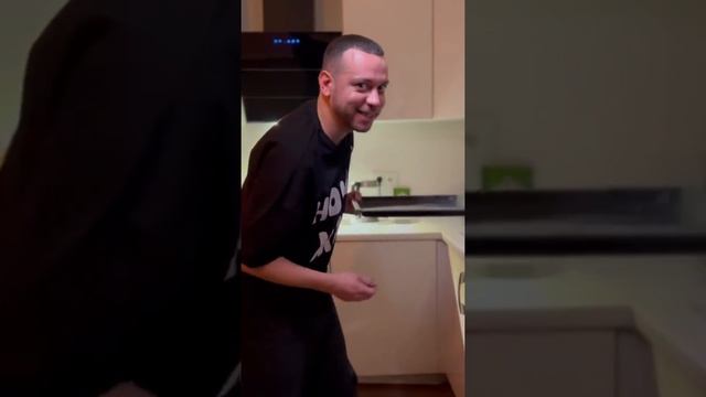 Yan Dilan (Диланян Артур) - Ночной жор.