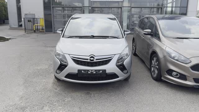 Opel Zafira смотреть онлайн