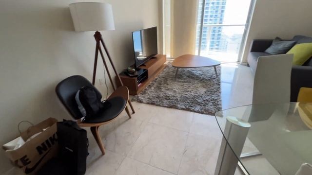 Снял квартиру в Майами на неделю. Стоимость аренды недвижимости в США 2022 смотреть онлайн