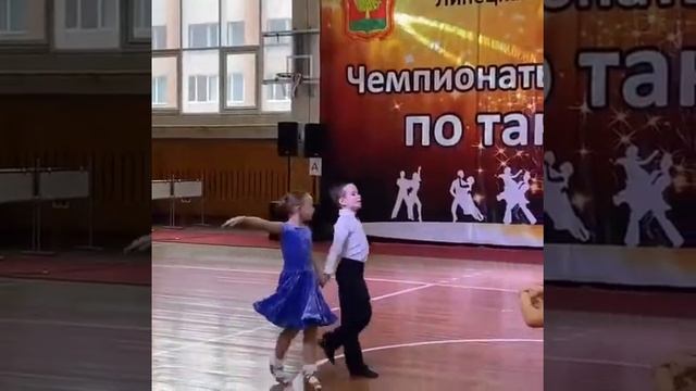 Соревнования по бальным спортивным танцам смотреть онлайн