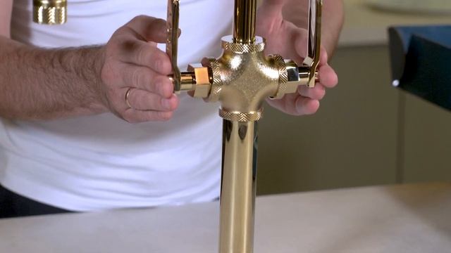 Смеситель для кухни Loft, артикул Lo226006-401. смотреть онлайн