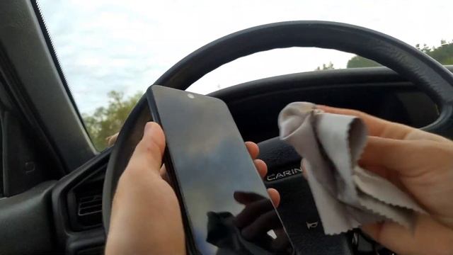 ЧЕМ ЧИСТИТЬ ЭКРАН НА ТЕЛЕФОНЕ ИЛИ ПЛАНШЕТЕ ? смотреть онлайн