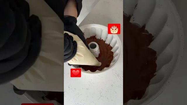 Тыквенно шоколадный кекс с нотками апельсин и чискейком