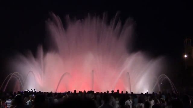 Фонтаны на площади Испании смотреть онлайн