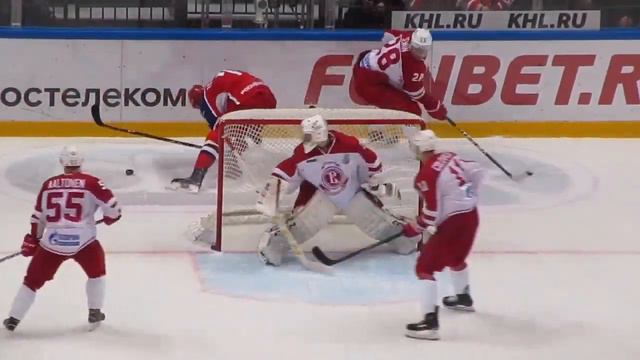 Joni Ortio in action during the CSKA @Vityaz hockey game смотреть онлайн