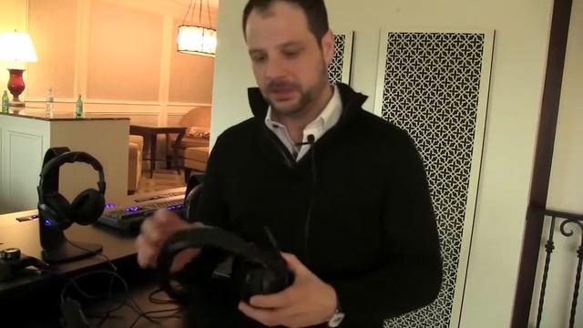 CES 2014: Up close with Roccat Kave XTD gaming headsets смотреть онлайн