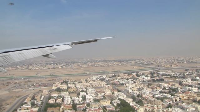 Dubai International Airport (DXB) approach and landing смотреть онлайн