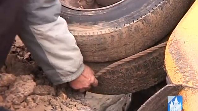 Газель провалилась в яму смотреть онлайн