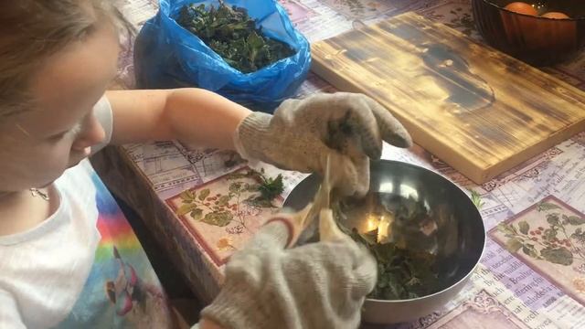 суп из крапивы.Очень вкусный.