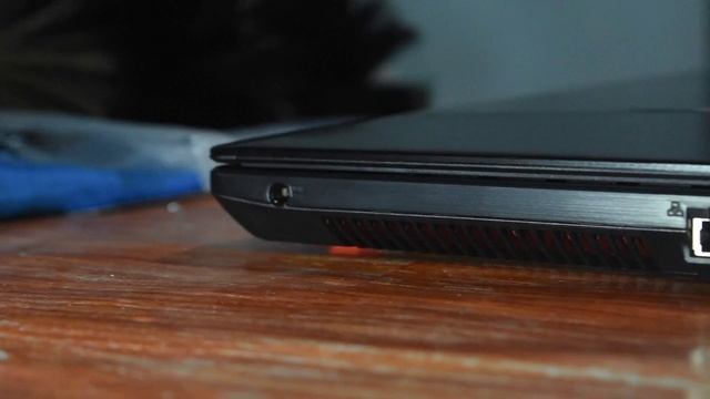UNBOXING ASUS ROG GL553VD FY380 смотреть онлайн