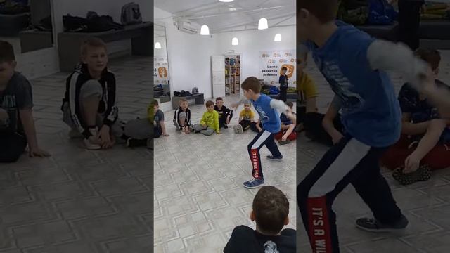 Кирилл VS Матвей смотреть онлайн