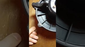 Как достать моторчик печки KIA Spektra