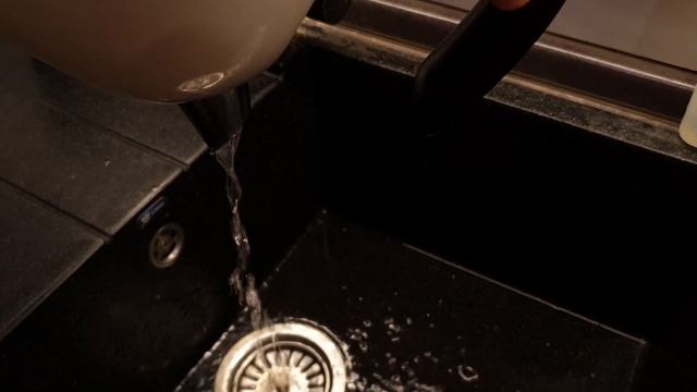 Быстрая очистка чайника от накипи Cleaner Pro HL смотреть онлайн