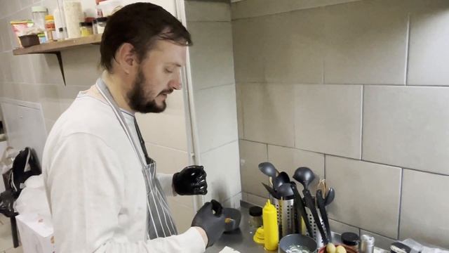 Приготовил шаурму из селедки смотреть онлайн