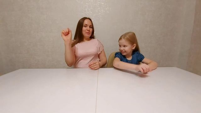 ПАЛЬЧИКОВАЯ ГИМНАСТИКА // Лягушка хочет в пруд, лягушке скучно тут // РАЗВИТИЕ МЕЛКОЙ МОТОРИКИ смотреть онлайн