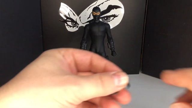 MEZCO ONE:12 Diabolik смотреть онлайн