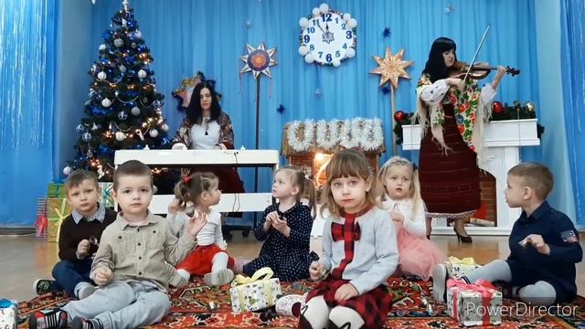 Колядка "Дзінь дзілінь" ДНЗ 17"Ромашка" м.Івано-Франківськ смотреть онлайн