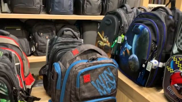 В магазине "Робинзон-Новый Уренгой" огромный выбор рюкзаков смотреть онлайн