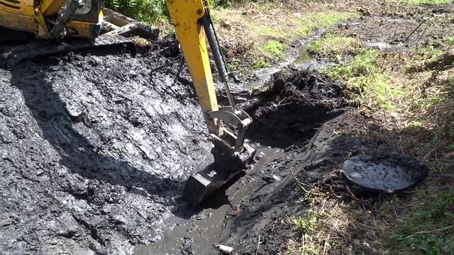 Рытьё траншеи, Калининград смотреть онлайн
