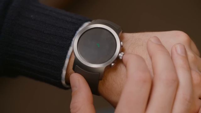 LG’s New Android Smartwatches - Review | WIRED смотреть онлайн