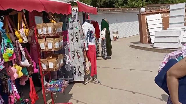Греческий базар на набережной Евпатории. Улицы Дувановская, Горького. Крым. смотреть онлайн